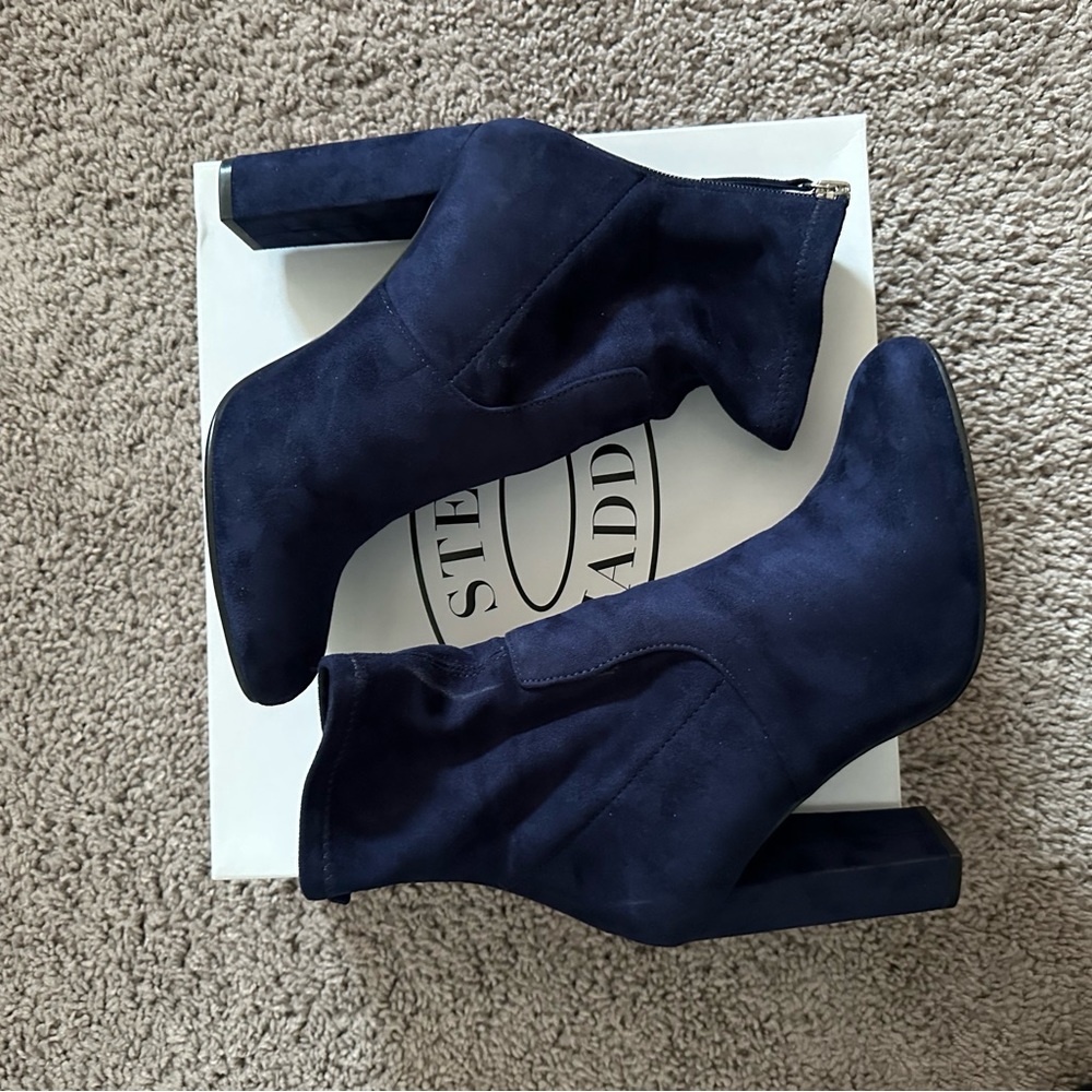 Steve Madden Navy Brisk Bootie